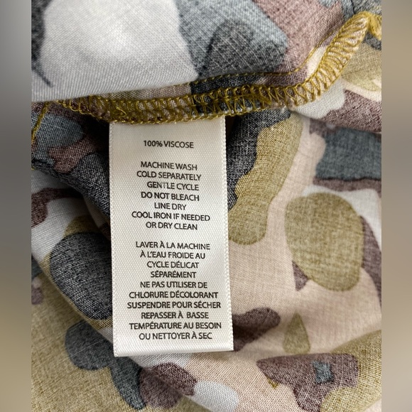 Beach Lunch Lounge Blouse, Long Sleeves, Women's Size S/P, Camouflage Pattern - Picture 11 of 12